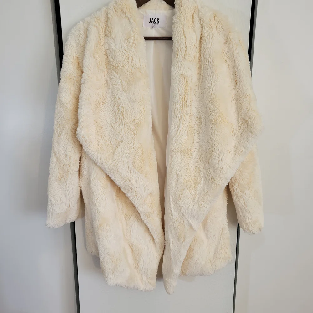 Jack by BB Dakota Women's Cream Faux Fur Coat